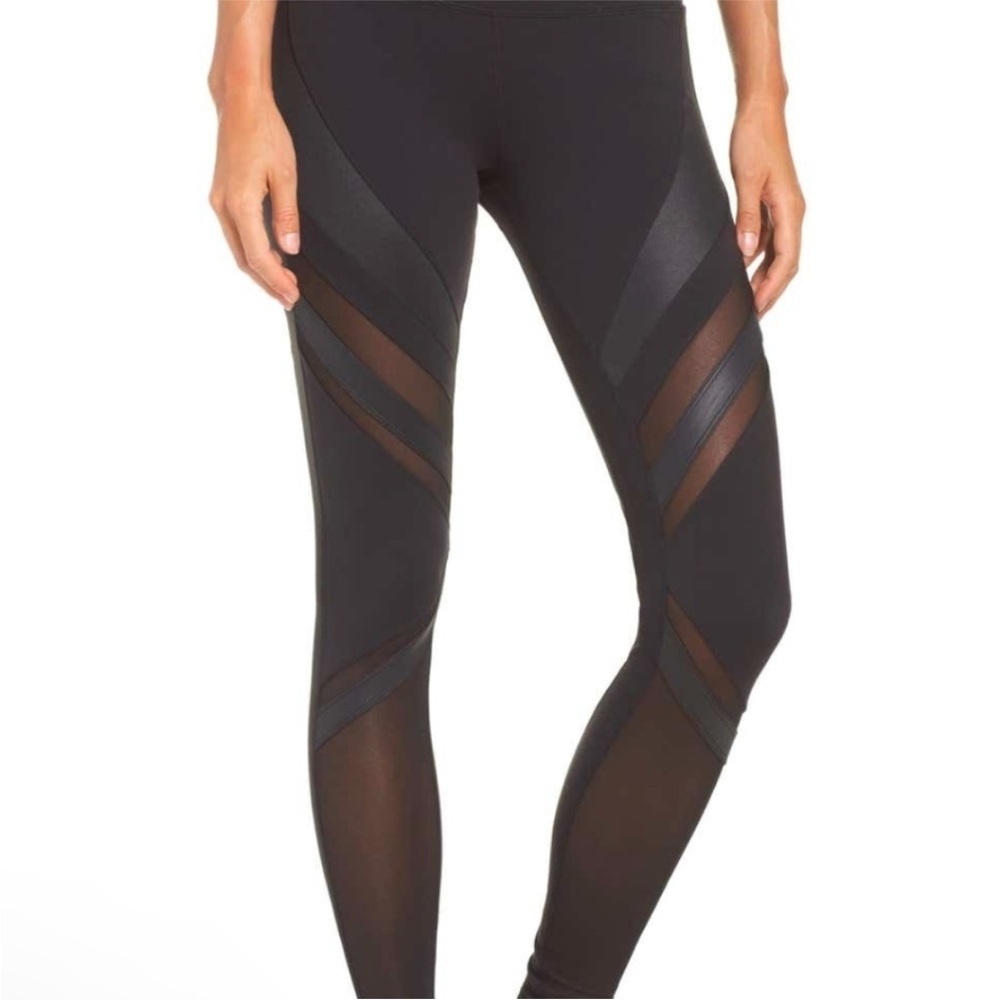 ALO Yoga Epic Legging Size XS